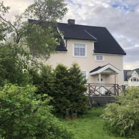 Lys Og Sentral Leilighet Med Terrasse Og Hage Apartamento Lillehammer Exterior foto