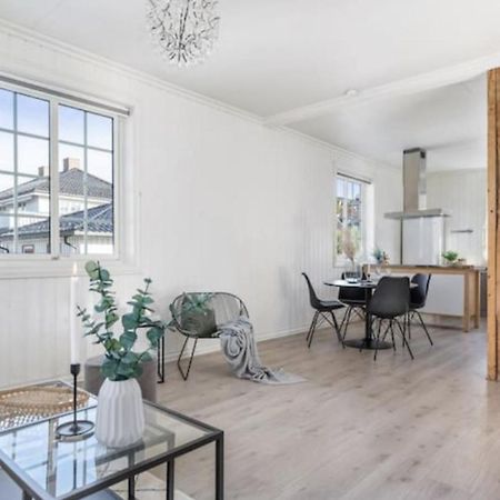 Lys Og Sentral Leilighet Med Terrasse Og Hage Apartamento Lillehammer Exterior foto